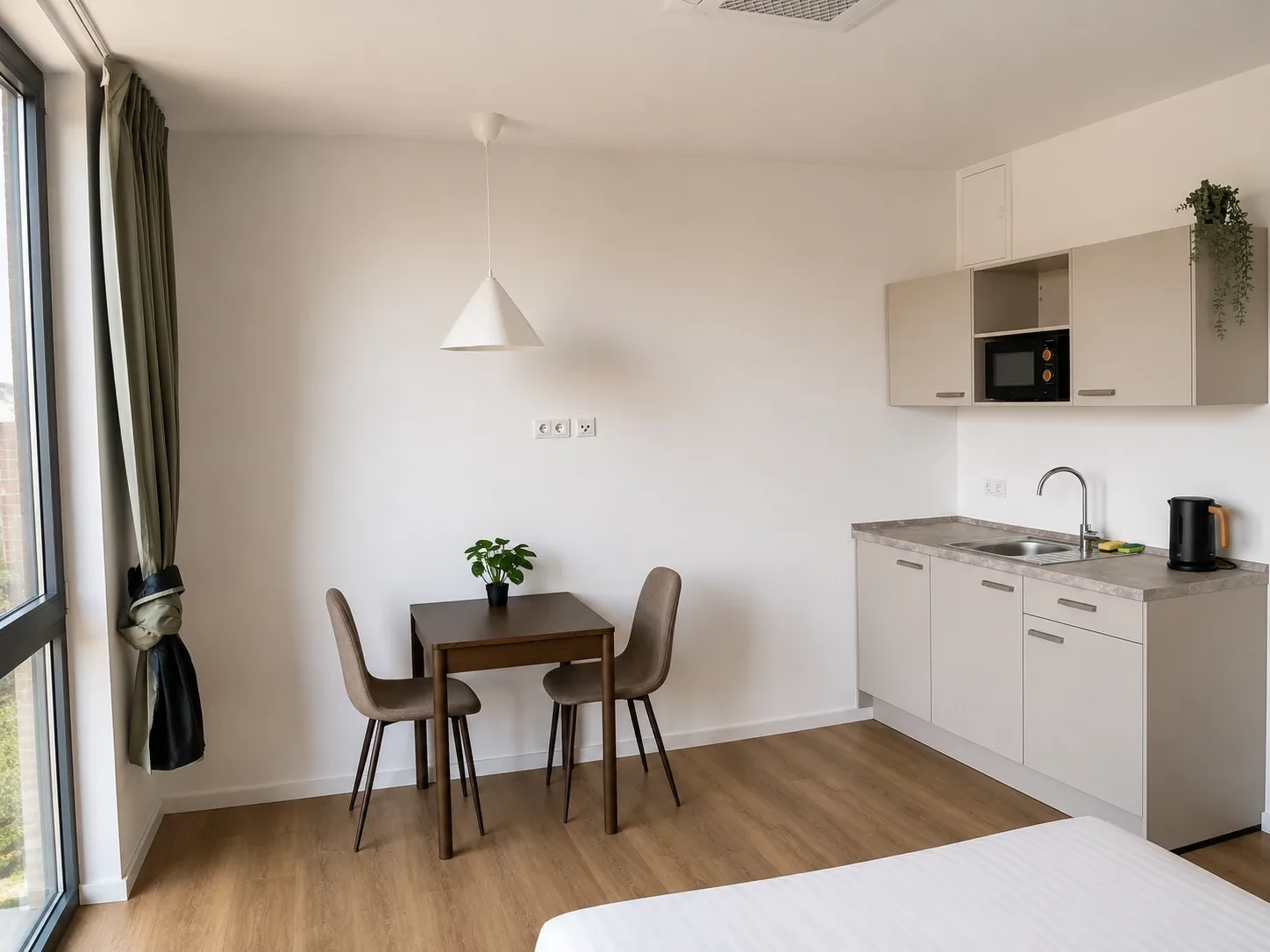 Compact Apartment — STAY MCC Rheinbach Compact Apartment im STAY MCC Boardinghaus Rheinbach — ca. 20 m²